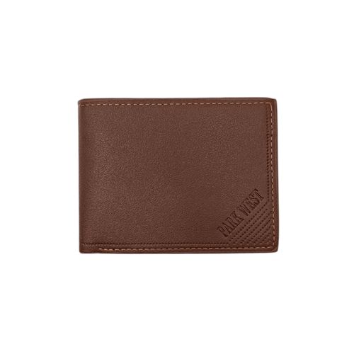 Billetera bifold en color café para hombre