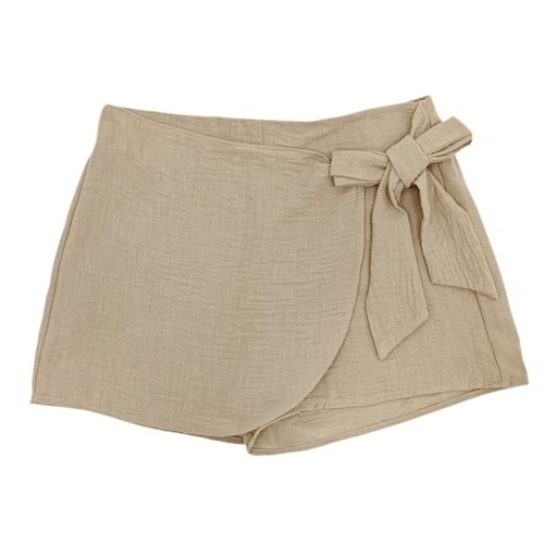 Falda short color beige con laza decorativa para mujer