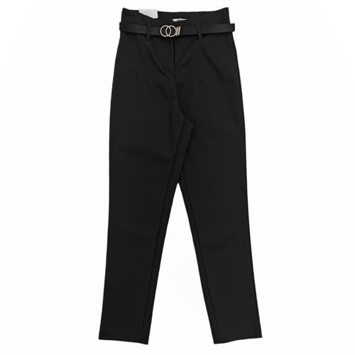 Pantalón skinny color negro con estilo casual para mujer