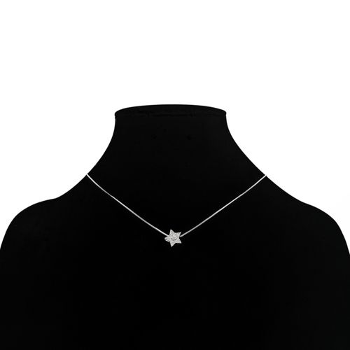 Collar con dije de estrella en color plateado para mujer