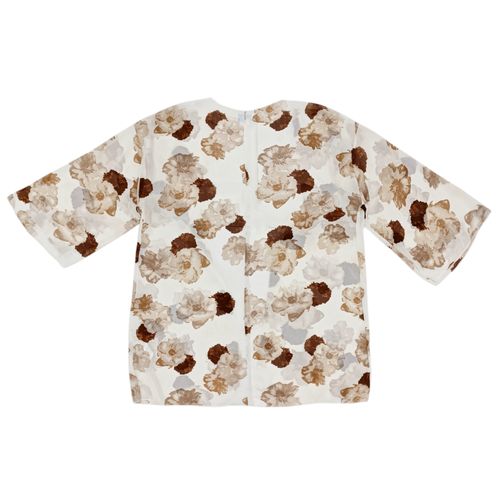 Salida de baño color café con diseño floral tipo kimono para mujer