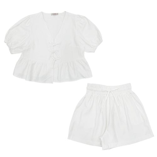 Conjunto de short casual en color blanco para mujer