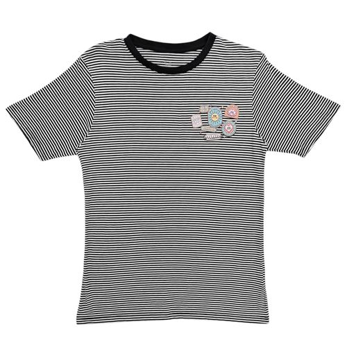 Camiseta oversize color negro a rayas con detalle de aplicativos para mujer