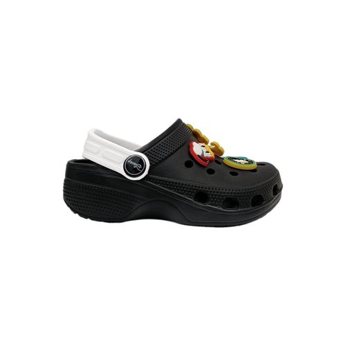 Sandalia color negro tipo crocs con diseño de Mickey Mouse para niño