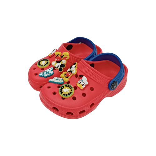 Sandalia color rojo tipo crocs con diseño de Mickey Mouse para niño
