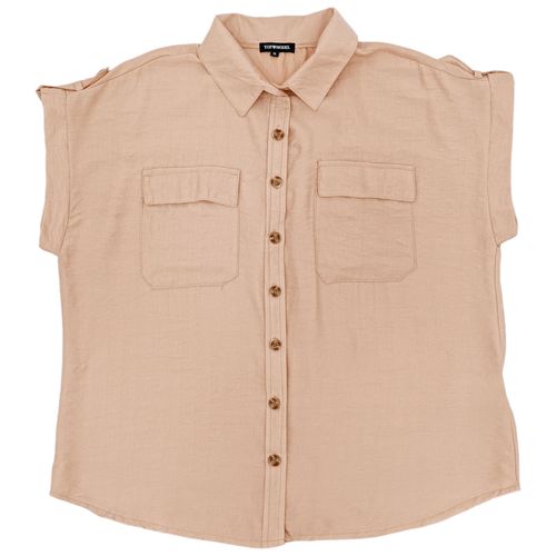 Blusa curvy color beige de cierre de botones para mujer