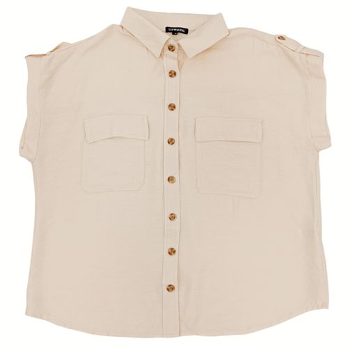 Blusa curvy color beige claro de cierre de botones para mujer