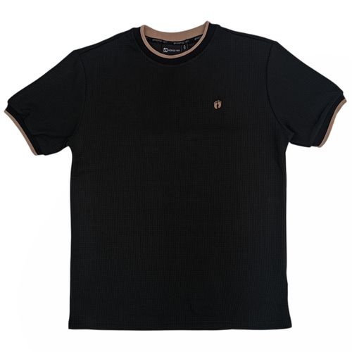 Camiseta color negro con mangas cortas y cuello redondo para hombre