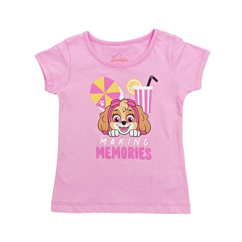 Camiseta color rosa de cuello redondo para niña