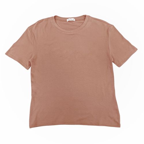 Camiseta color rosa palo de cuello redondo con mangas cortas para mujer
