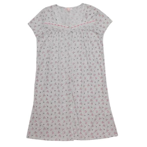 Bata curvy color gris con detalle floral para mujer