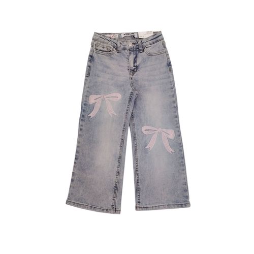 Wide leg jeans color gris con diseño lavado para niña