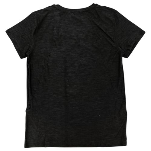 Camiseta deportiva color fucsia con escote en V para mujer